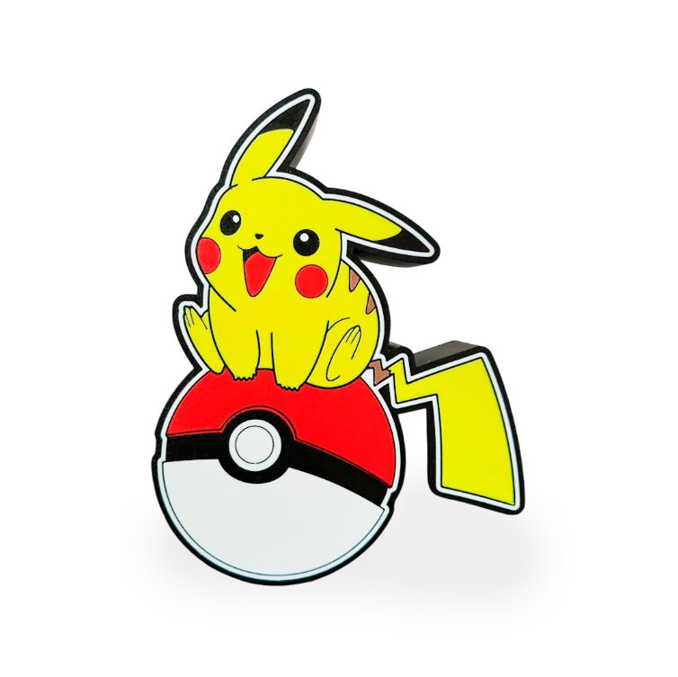 Pikachu Sobre Pokeball